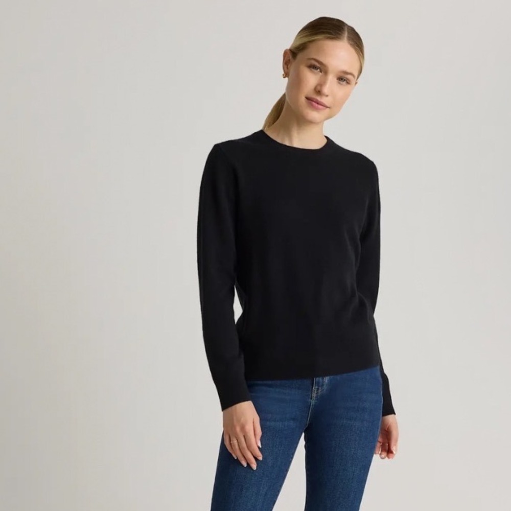 Quince Mongolian Cashmere Crewneck Sweater In Black Size Small